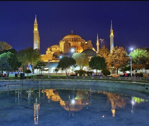 Hagia Sophia - Nhà thờ mái bát úp đồ sộ nhất thế giới | ảnh 10
